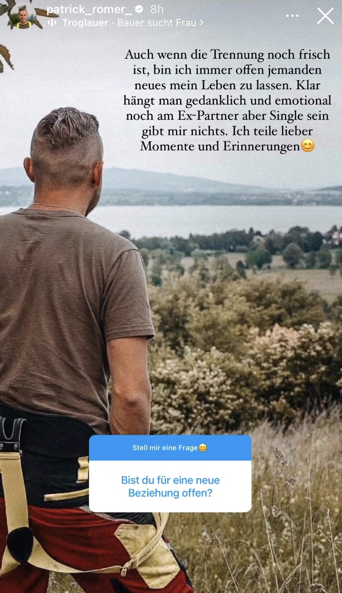 Patrick gibt an, dass er lieber in einer Beziehung sei.