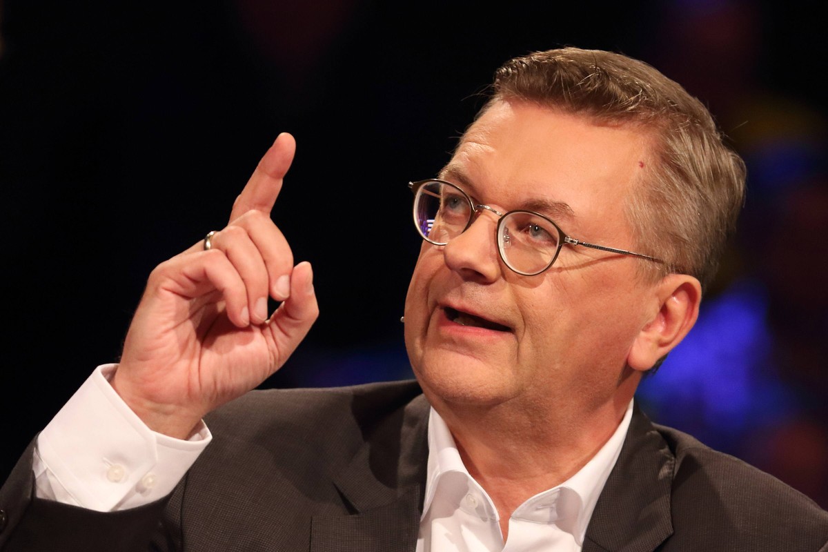 Sport Bilder des Tages REINHARD GRINDEL DAS AKTUELLE SPORTSTUDIO ZDF MAINZ PUBLICATIONxNOTxINxUSA