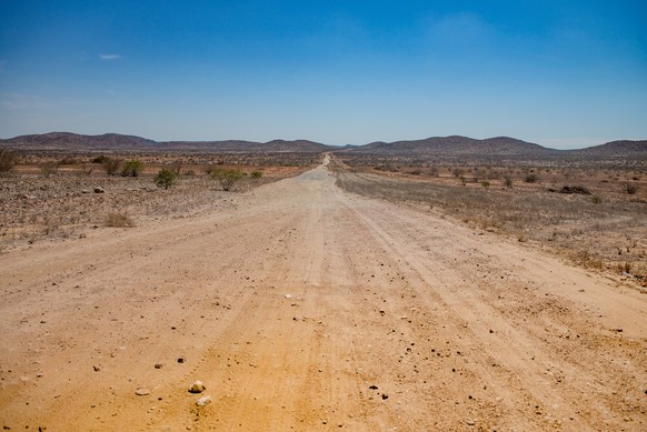 Path from Benguela to Lucira, Angola, África