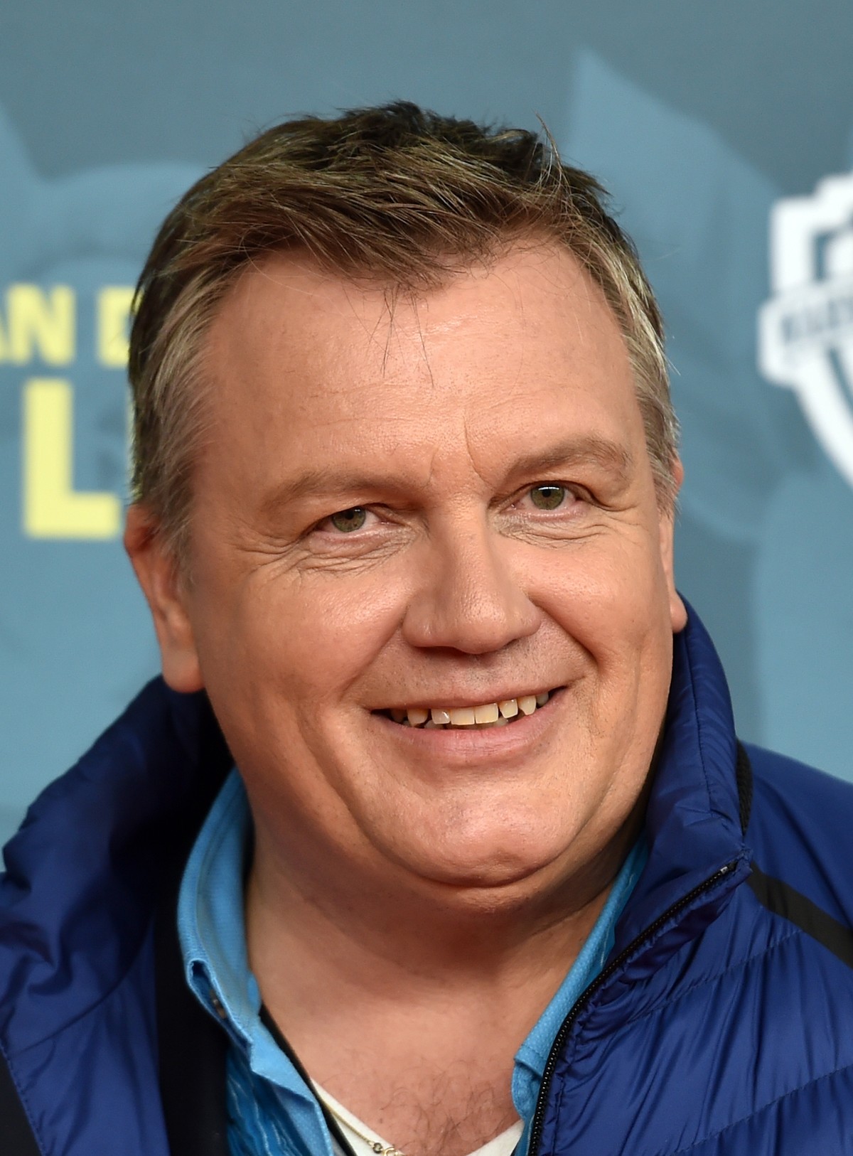 ARCHIV - 18.12.2018, Nordrhein-Westfalen, Essen: Entertainer Hape Kerkeling kommt zur Premiere des Filmes �Der Junge muss an die frische Luft�. (zu dpa �Hape Kerkeling beim Lit.Cologne Sommer-Special  ...