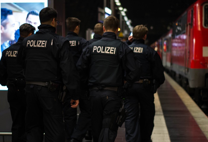 Was passiert, wenn die Polizei ihren Sprit nicht zahlt