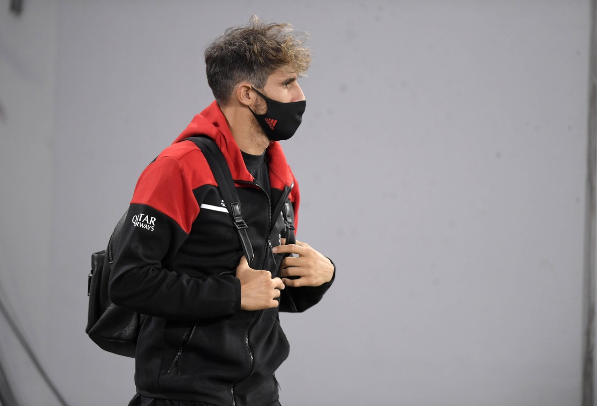30.09.2020, Fussball Supercup: FC Bayern - Borussia Dortmund 30.09.2020, Fussball DFL-Supercup 2020, FC Bayern München - Borussia Dortmund, in der Allianz-Arena München. Javi Martinez FC Bayern Münche ...