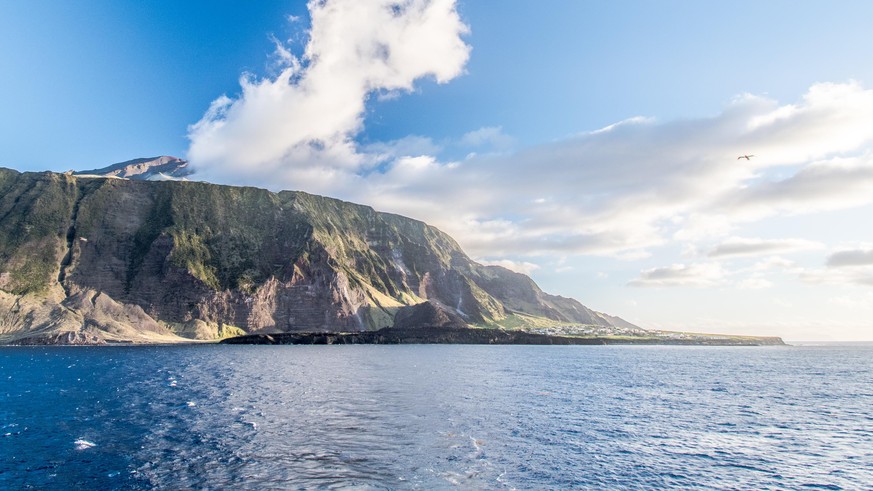 Wer nach Tristan da Cunha reisen will, muss sieben Tage von Südafrika aus mit dem Boot fahren.