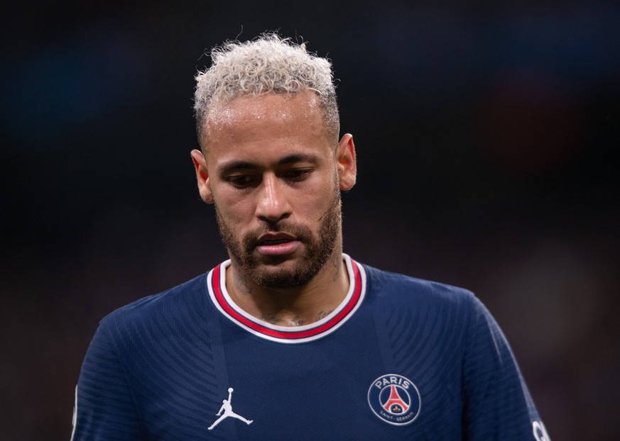 PSG-Stürmer Neymar soll seine Wut nach dem Ausscheiden in der Champions League an einem Mitspieler ausgelassen haben. Der Brasilianer bezeichnet die Vorwürfe als Lüge. 