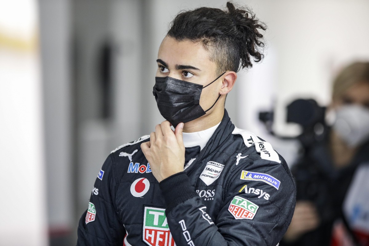 WEHRLEIN Pascal (GER), TAG Heuer Porsche Formula E Team, Porsche 99X Electric, portrait during the ABB Formula E Championship official pre-season test at Circuit Ricardo Tormo in Valencia on November ...