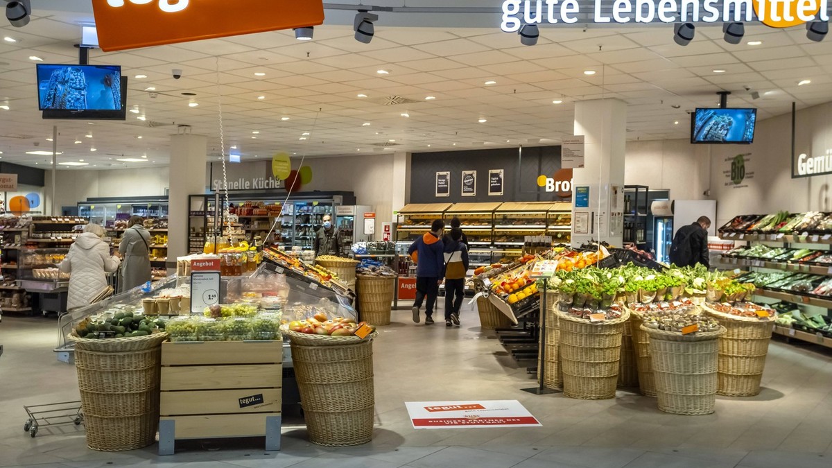 Einkaufszentrum Milaneo in Stuttgart. Supermarkt tegut. // 05.11.2021: Deutschland, Baden-W