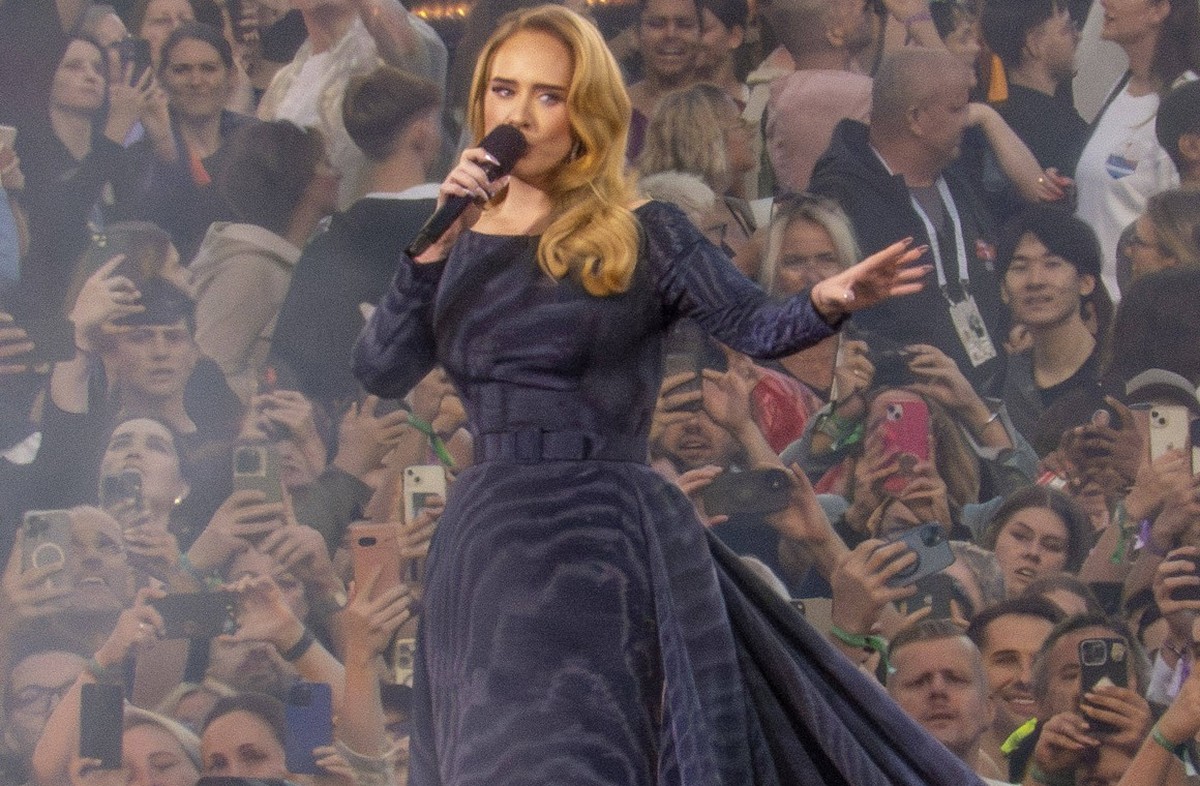 Adele performs her opening night concert at the specially built open-air arena in Munich Featuring: Adele Where: Munich, Germany When: 02 Aug 2024 Credit: Cover Images EDITORIAL USE ONLY. RESTRICTED T ...