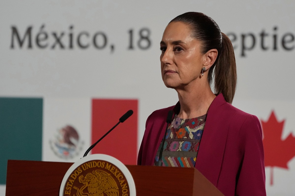 FILE - Mexico&#039;s President Claudia Sheinbaum speaks during a joint press conference with Canada&#039;s Prime Minister Mark Carney at the National Palace in Mexico City, Sept. 18, 2025. (AP Photo/F ...