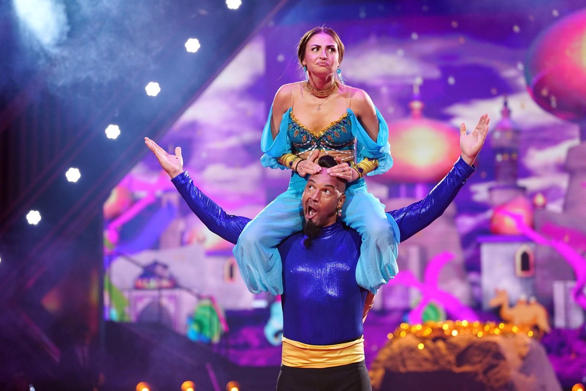 Detlef Soost und Ekaterina Leonova tanzen Quickstep.

+++ Die Verwendung des sendungsbezogenen Materials ist nur mit dem Hinweis und Verlinkung auf RTL+ gestattet. +++