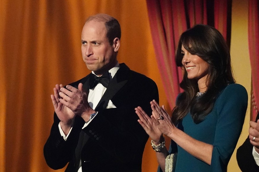 . 30/11/2023. London, United Kingdom. Prince William and Kate Middleton, the Prince and Princess of Wales, at the Royal Variety Performance in London. PUBLICATIONxINxGERxSUIxAUTxHUNxONLY xi-Imagesx/xP ...