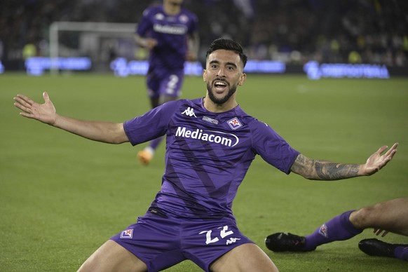 Fiorentina&#039;s Nicolas Gonzalez celebrates after scoring the opening goal during the Italian Cup final soccer match between Fiorentina and Inter Milan at the Rome&#039;s Olympic Stadium, Wednesday, ...