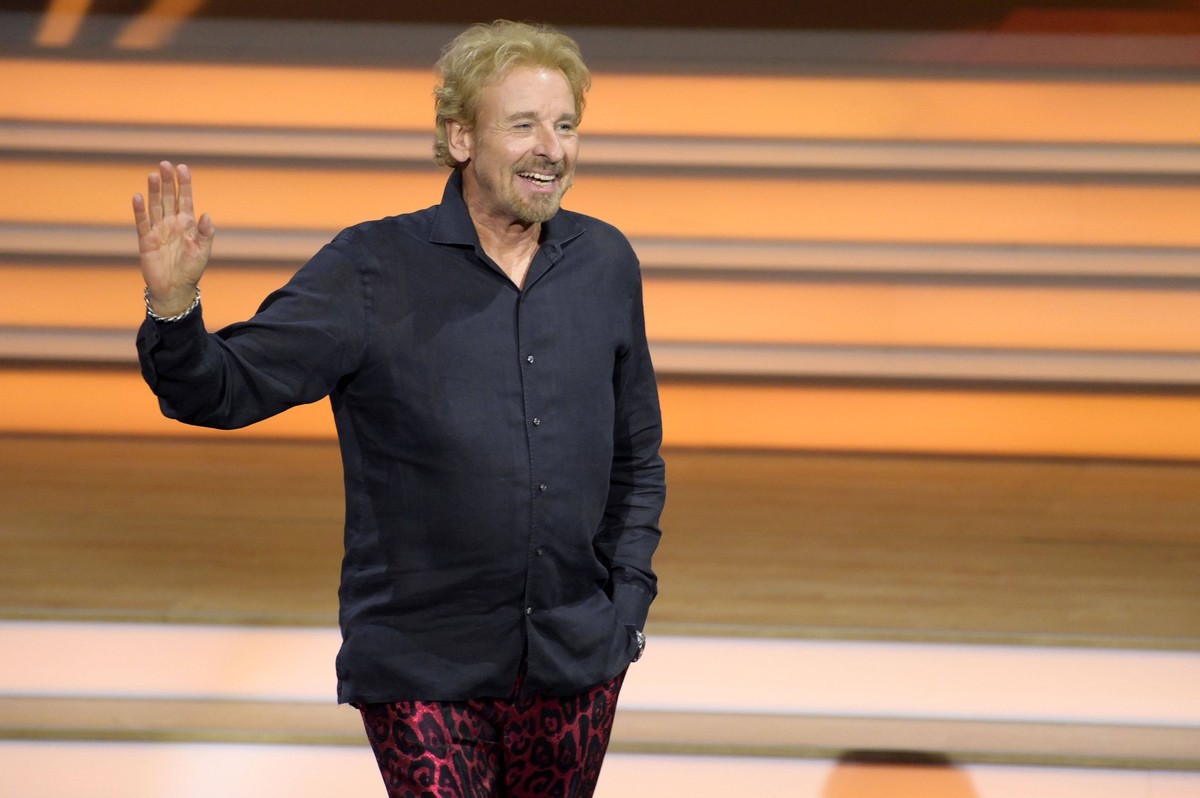 Thomas Gottschalk in der ZDF-Unterhaltungsshow Wetten, dass.. live aus der Messe Friedrichshafen. Friedrichshafen, 19.11.2022 *** Thomas Gottschalk in the ZDF entertainment show Wetten, dass live from ...