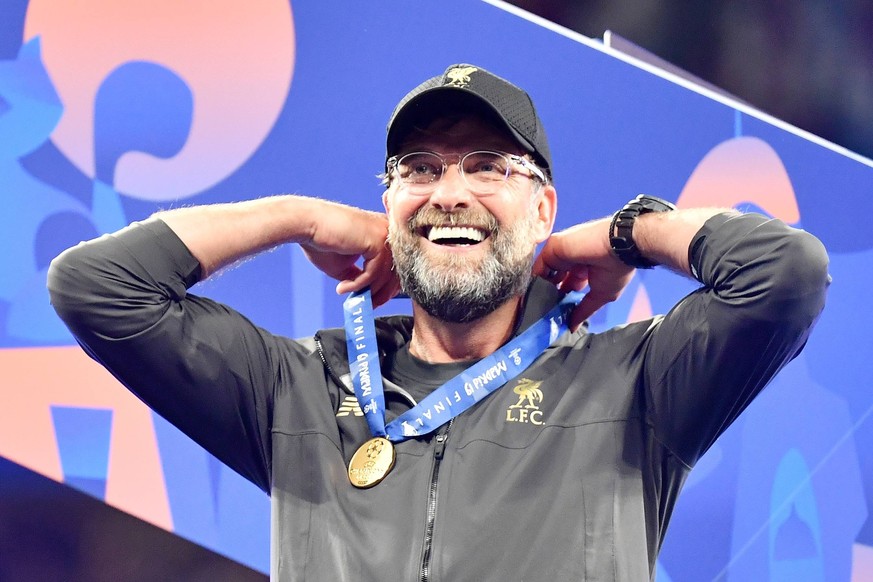 xuhx Madrid, Wanda Metropolitano, 01.06.19, Champions League Finale: Tottenham Hotspur - FC Liverpool Bild: Trainer Juergen Klopp (Liverpool) mit Siegermedaille DFL regulations prohibit any use of pho ...