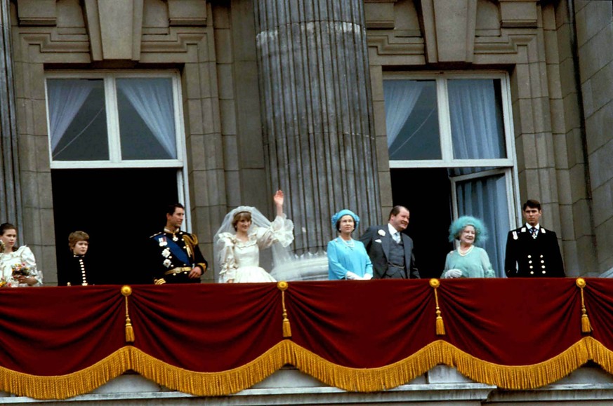 Aug. 22, 2005 - J.A. 007000.7-29-1981.ROYAL WEDDING.PRINCESS DIANA AND PRINCE CHARLES , QUEEN ELIZABETH , EARL SPENCER AND QUEEN MOM. - 1981. - ZUMAg49_ 20050822_gaf_a100_329 Copyright: xAlphax