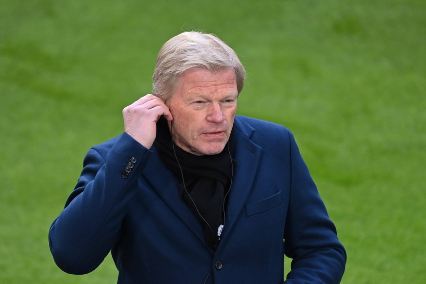 Oliver KAHN Vorstandsvorsitzender FCB, Gestik, Einzelbild,angeschnittenes Einzelmotiv, Portraet,Portrait,Portr