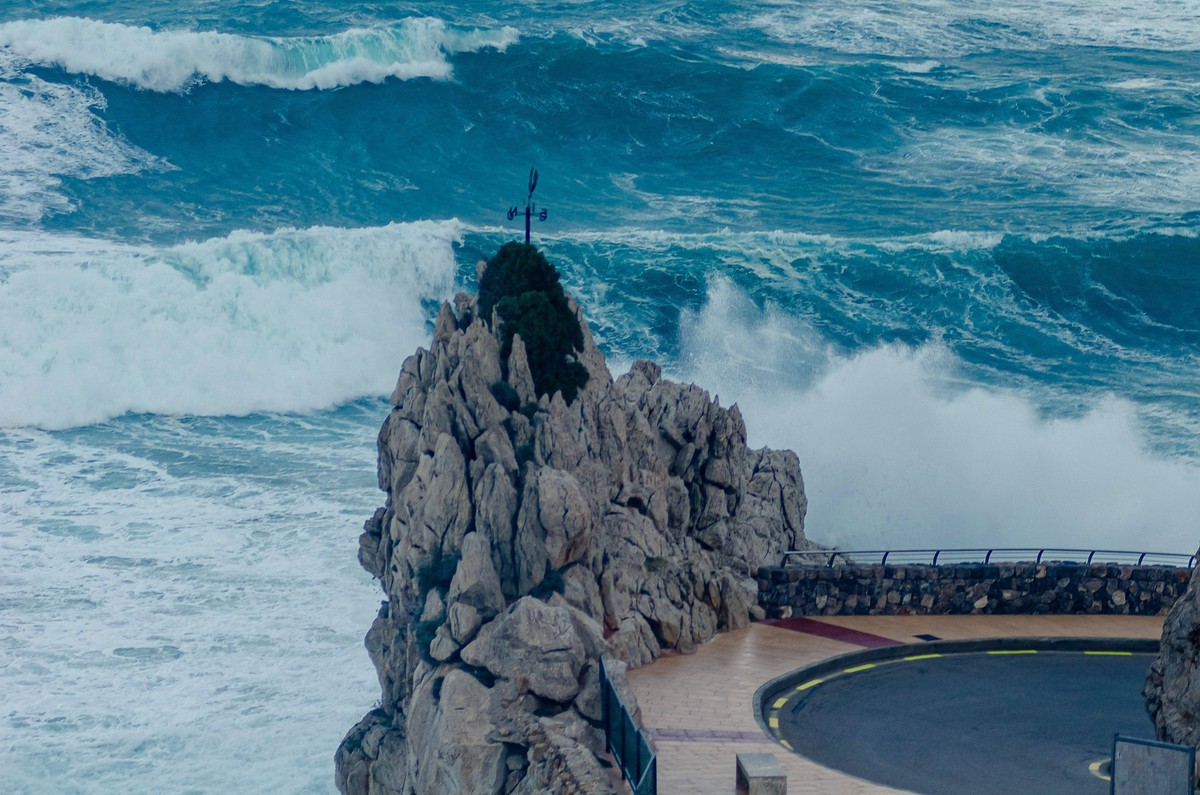Cala San Vincente ESP, Mallorca, Wetter, Sturm, Mittelmeer, Cala San Vincente, 16.01.2025 Stuermische See und sehr hohe Wellen an der Cala San Vincente auf Mallorca im Januar 2025 ESP, Mallorca, Wette ...