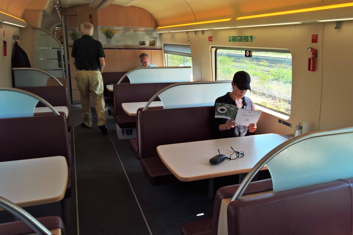 DB Deutsche Bahn, 2.Klasse, ICE Bordrestaurant *** DB Deutsche Bahn, 2 class, ICE on-board restaurant
