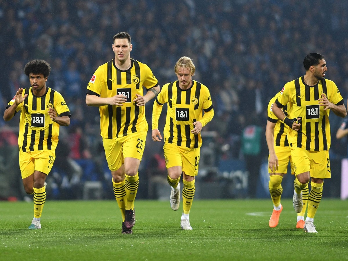 28.04.2023, Bochum, Germany, Vonovia Ruhr Stadium, VfL Bochum vs Borussia Dortmund - 1. Bundesliga, Karim Adeyemi Borussia Dortmund, Niklas Suele Borussia Dortmund, Julian Brandt Borussia Dortmund, Em ...