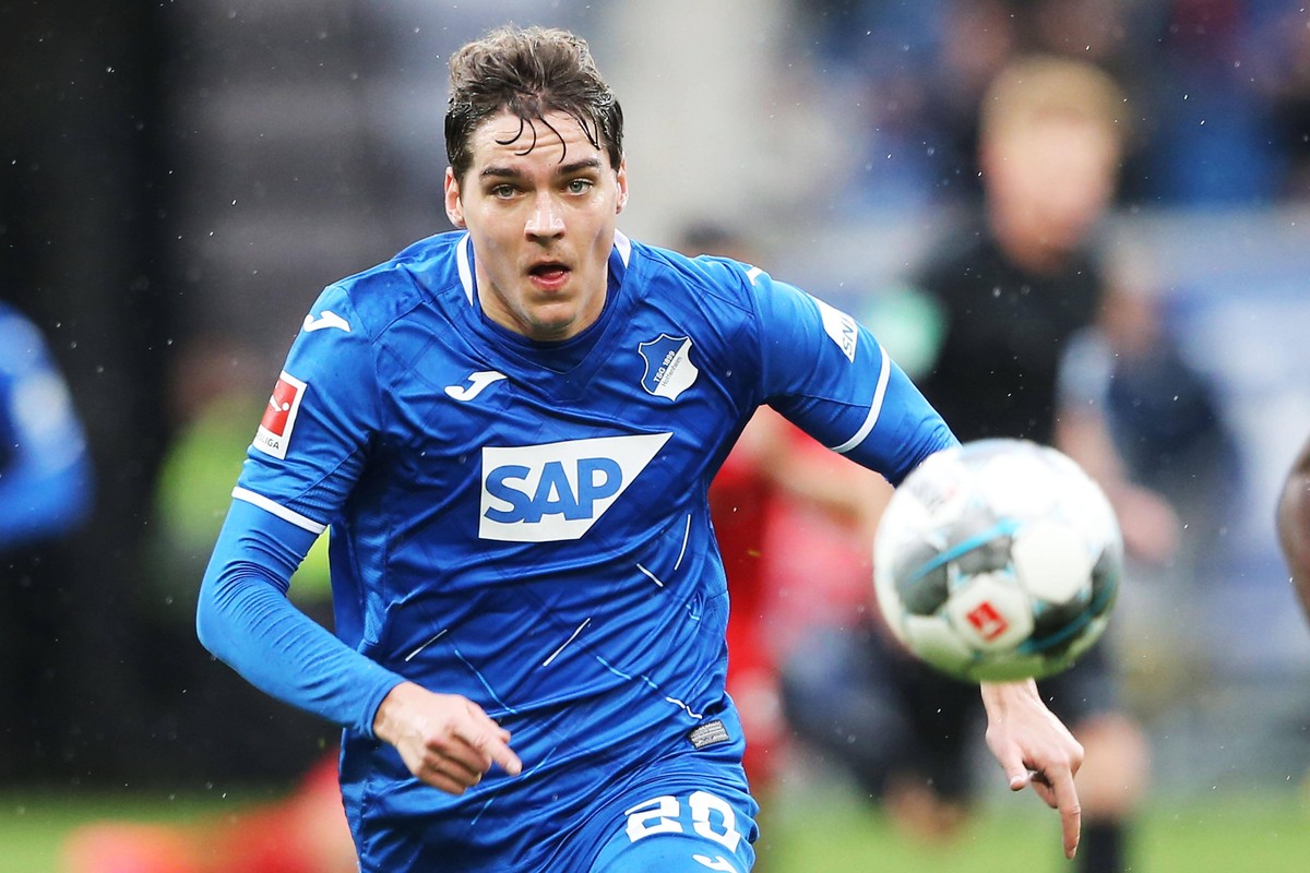 29.02.2020, xtvx, Fussball 1.Bundesliga, TSG 1899 Hoffenheim - FC Bayern Muenchen emspor, v.l. Robert Skov TSG 1899 Hoffenheim Portrait DFL/DFB REGULATIONS PROHIBIT ANY USE OF PHOTOGRAPHS as IMAGE SEQ ...