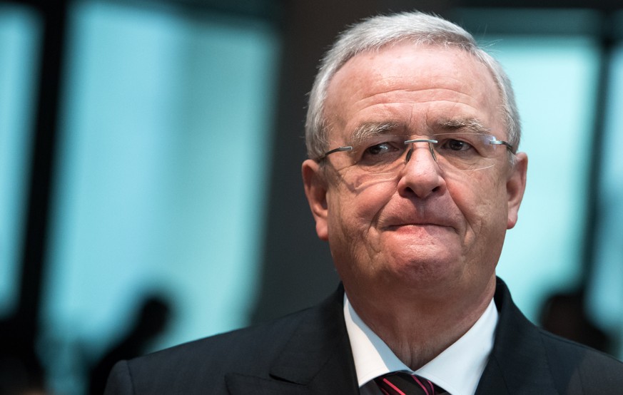 ARCHIV - 19.01.2017, Berlin: Martin Winterkorn, ehemaliger Vorstandsvorsitzender von Volkswagen, kommt als Zeuge zur Sitzung des Abgas-Untersuchungsausschusses des Deutschen Bundestages. (zu dpa &quot ...