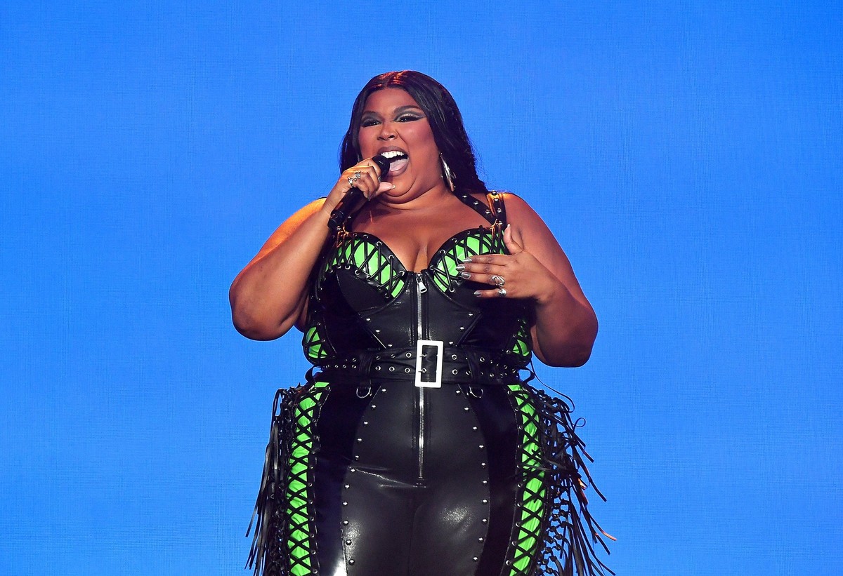 May 27, 2023, NAPA, CA, USA: Lizzo performs on Day 2 of BottleRock Napa Valley Music Festival at Napa Valley Expo on May 27, 2023 in Napa, California. NAPA USA - ZUMAs181 20230527_zea_s181_197 Copyrig ...