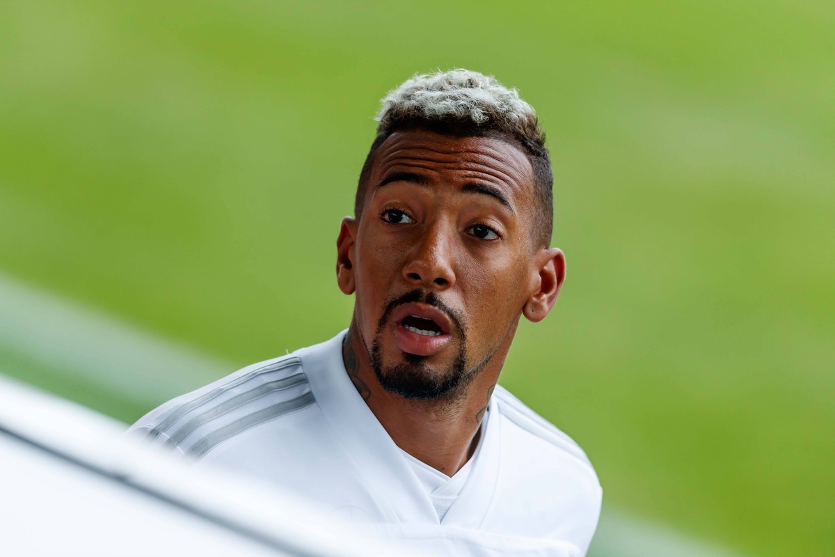 Muenchen, Germany, 03.09.2018 Training Deutsche Fussballnationalmannschaft , Jerome Boateng (GER) schaut ( DeFodi507 *** Muenchen Germany 03 09 2018 Training German national football team Jerome Boate ...