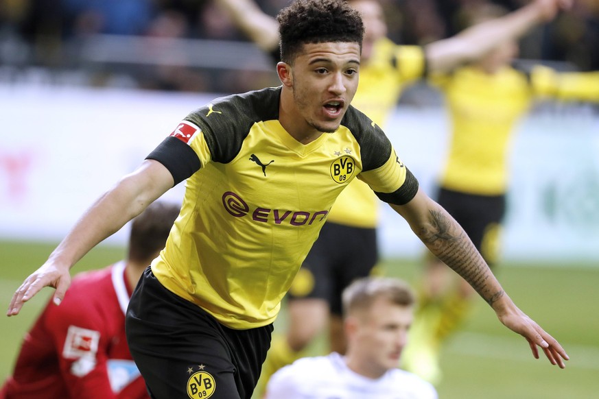 SANCHO Jadon Team BVB jubelt nach seinem Tor DFL Bundesliga Saison 2018 - 2019 Spiel BVB - TSG Hoffenheim 3 : 3 am 26. Januar 2019 im Signal Iduna Park in Dortmund DFL REGULATIONS PROHIBIT ANY USE OF  ...