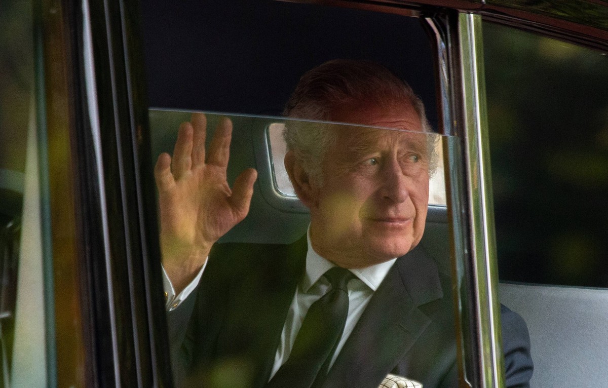 News Bilder des Tages September 14, 2022, London, England, United Kingdom: King CHARLES III is seen leaving Clarence House ahead of body of Queen Elizabeth II being carried to Palace of Westminster. L ...