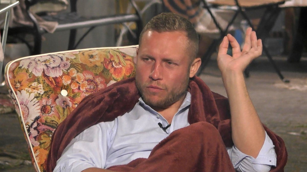 Patrick ärgert sich.
Die Verwendung des sendungsbezogenen Materials ist nur mit dem Hinweis und Verlinkung auf RTL+ gestattet.