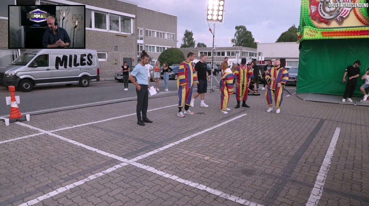 In dieser Szene wollen MontanaBlacks Fans seine Freundin ausgemacht haben.