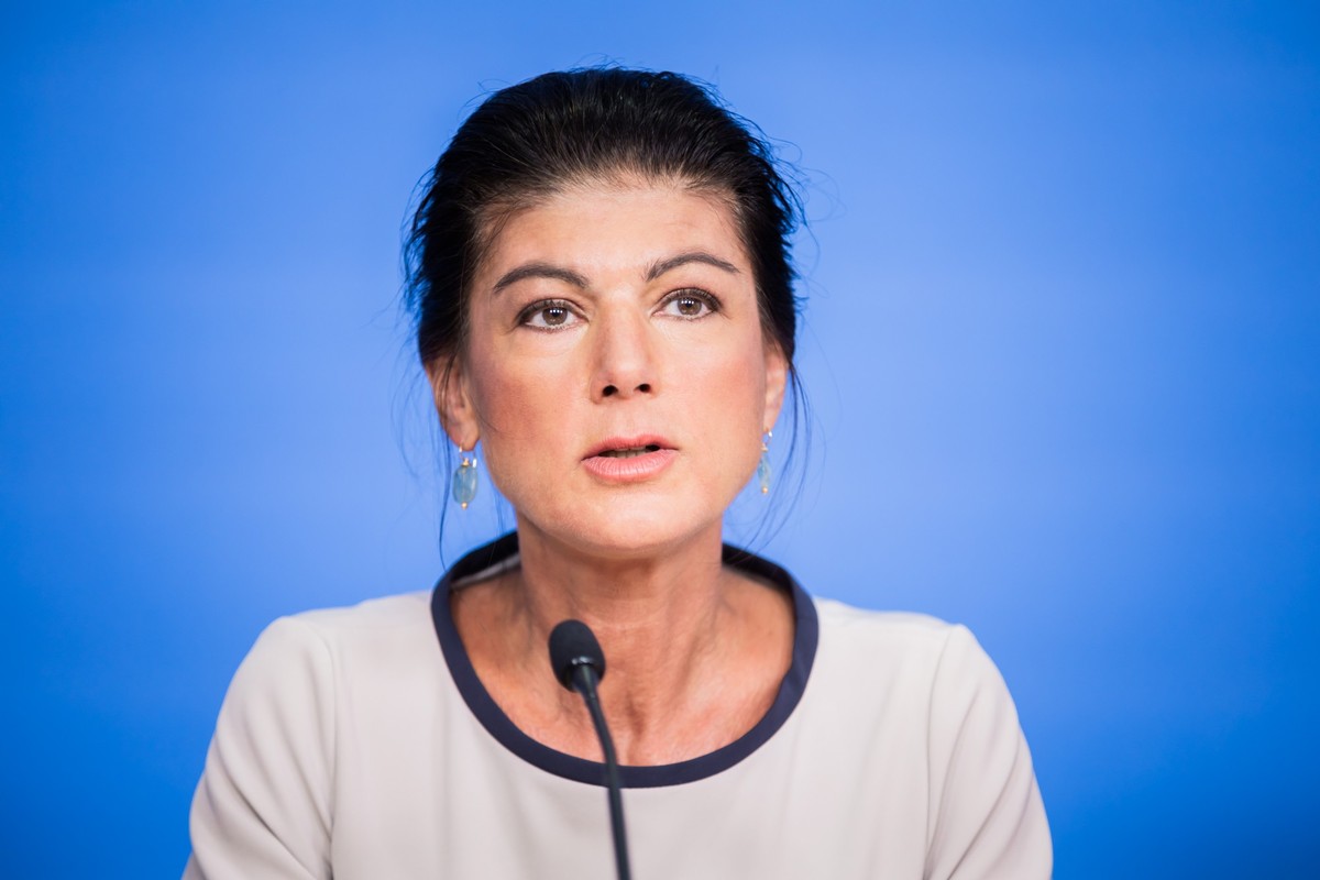ARCHIV - 02.09.2024, Berlin: Sahra Wagenknecht, Parteivorsitzende des Bündnis Sahra Wagenknecht (BSW), spricht bei einer Pressekonferenz zu den Landtagswahlen in Sachsen und Thüringen. (zu dpa: «Jeder ...