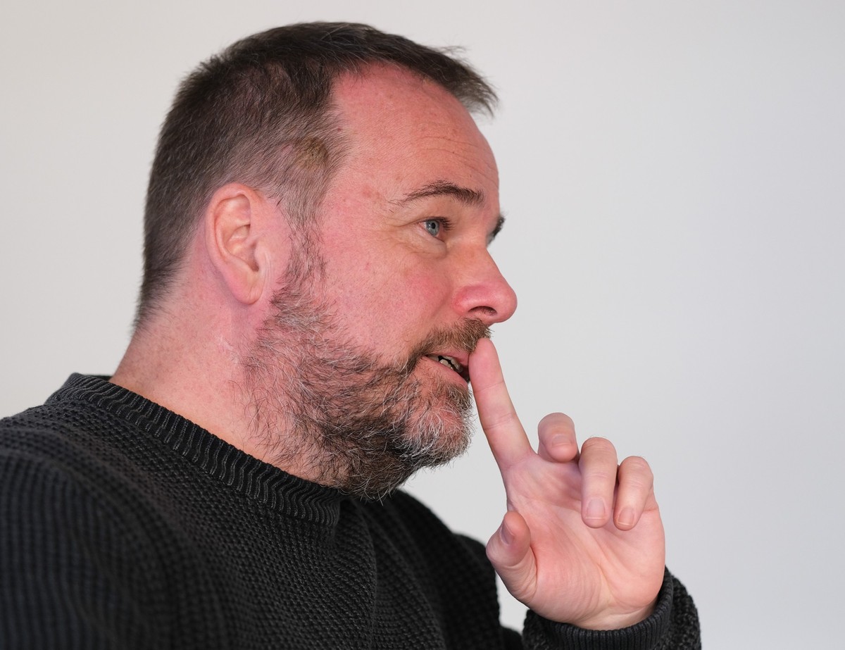 Start der Mobile Palliativ Akademie des Pflegedienst Medidoc in Duisburg. <p>Stephan Kostrzewa erklaert am Freitag, 18. Dezember 2020 den Start der Mobile Palliativ Akademie des Pflegedienst Med ...