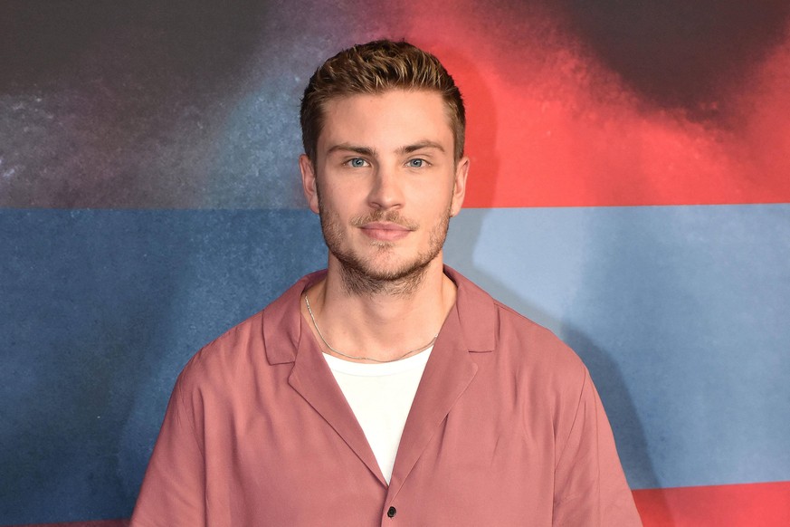 Jannik Schümann bei der 9 Tage wach Film Premiere Ausstrahlung am 15.03.2020 auf Pro7 am 8.03.2020 im Zoo Palast in Berlin 9 Tage wach Pro7 Filmpremiere in Berlin *** Jannik Schümann at the 9 days awa ...