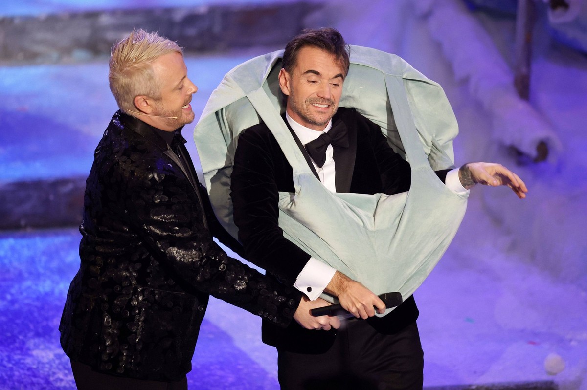 Ross Antony und Florian Silbereisen in der ARD TV-Show Das Adventsfest der 100.000 Lichter 2023 im Congress Center Suhl. Suhl, 02.12.2023 *** Ross Antony and Florian Silbereisen in the ARD TV show Das ...