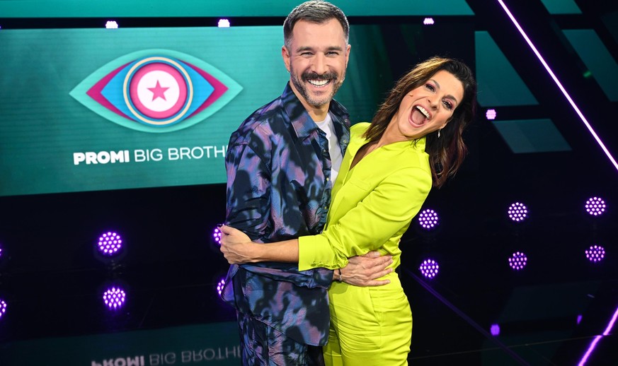 Titel: Promi Big Brother;
Staffel: 10;
Person: Jochen Schropp; Marlene Lufen;
Copyright: SAT.1/Willi Weber;
Fotograf: Willi Weber;
Bildredakteur: Clarissa Schreiner;
Dateiname: 2619620.JPG;
Rechtehinw ...