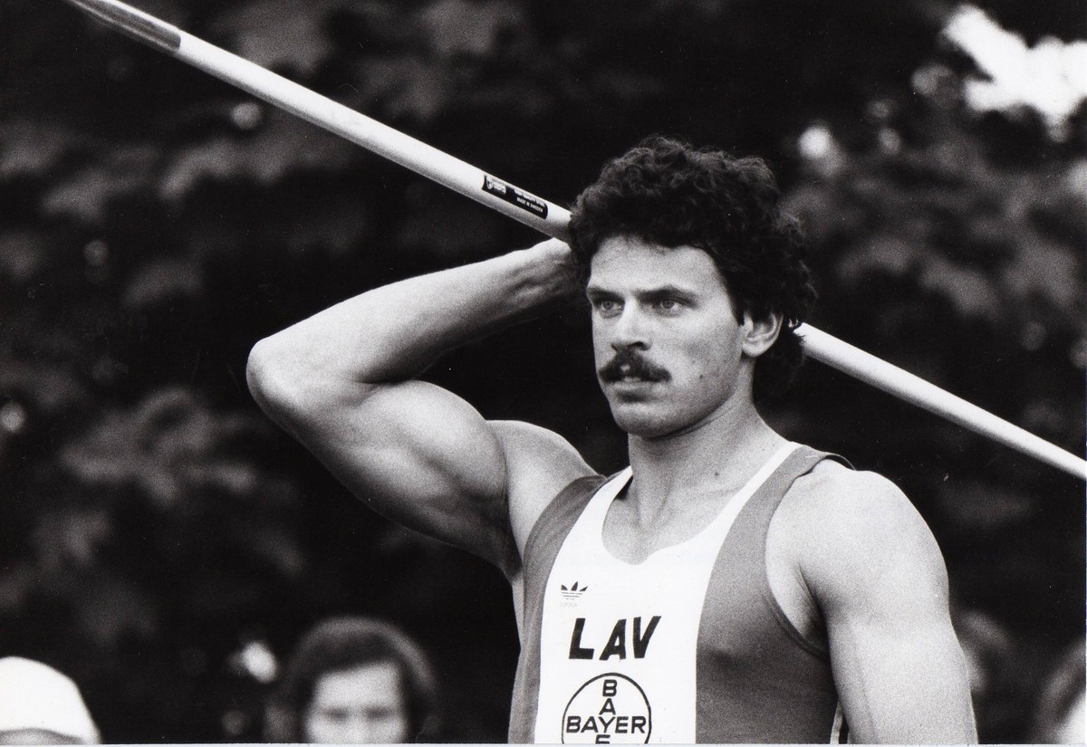 Archiv Leichtathletik Herren : J�rgen Hingsen

Archive Athletics men J�rgen Hingsen