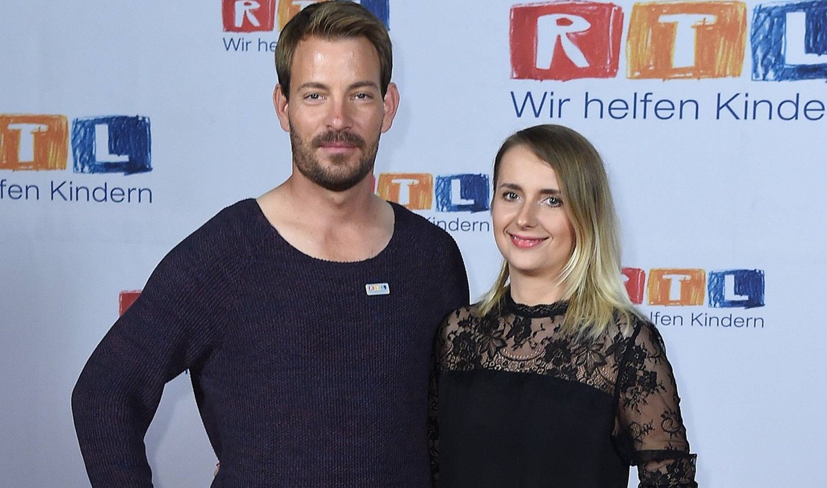 RTL-Spendenmarathon 2017 am 24.11.2017 im Mediapark NRW in Hürth Gerald Heiser und Freundin Anna beim RTL-Spendenmarathon am 24.11.2017 im Mediapark in Hürth *** RTL donations Marathon 2017 on 24 11 2 ...