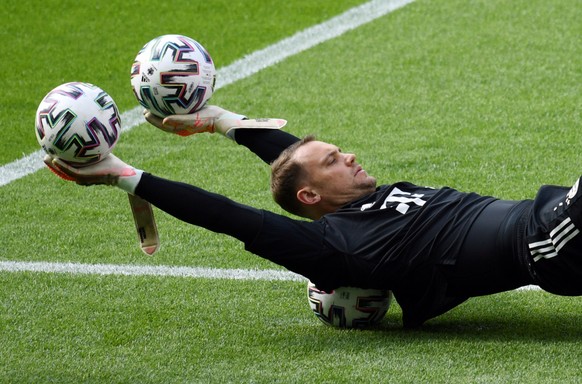 Soccer Football - DFB Cup - Final - Bayern Munich Training - Olympiastadion, Berlin, Germany - July 3, 2020 Bayern Munich&#039;s Manuel Neuer during training REUTERS/Annegret Hilse DFB regulations pro ...