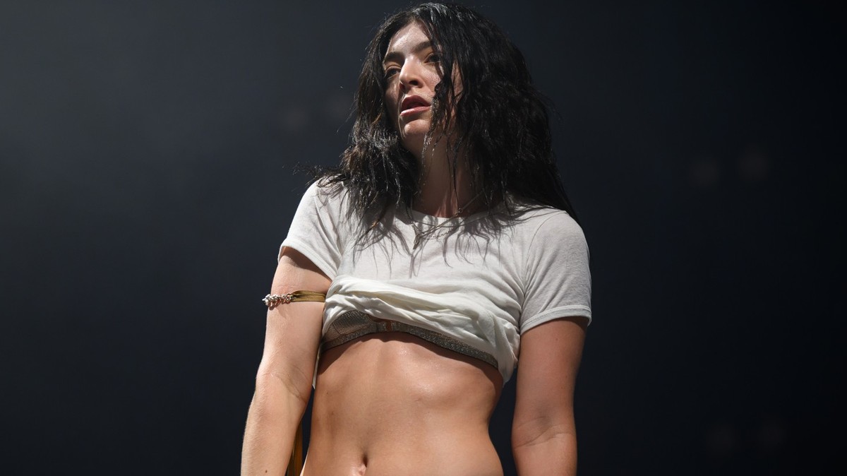 GLASTONBURY, ENGLAND - JUNE 27: New Zealand singer/songwriter Lorde performs on the Woodsies stage during day three of Glastonbury festival 2025 at Worthy Farm, Pilton on June 27, 2025 in Glastonbury, ...