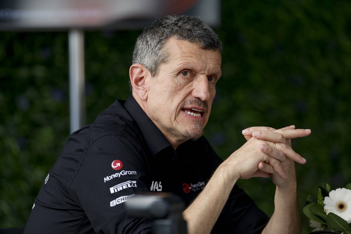 Guenther Steiner ITA, MoneyGram Haas F1 Team, F1 Grand Prix of Saudi Arabia at Jeddah Corniche Circuit on March 16, 2023 in Jeddah, Saudi Arabia. Photo by HOCH ZWEI Jeddah Saudi Arabia *** Guenther St ...