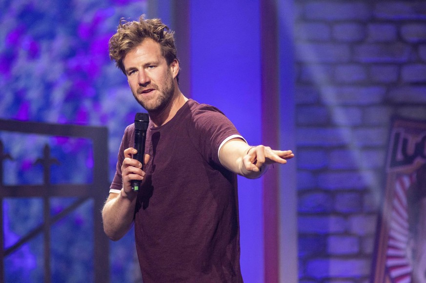 Luke Mockridge live mit seinem Programm Welcome Back to Luckyland in der Messehalle. Erfurt, 31.05.2022 *** Luke Mockridge live with his program Welcome Back to Luckyland in the exhibition hall Erfurt ...