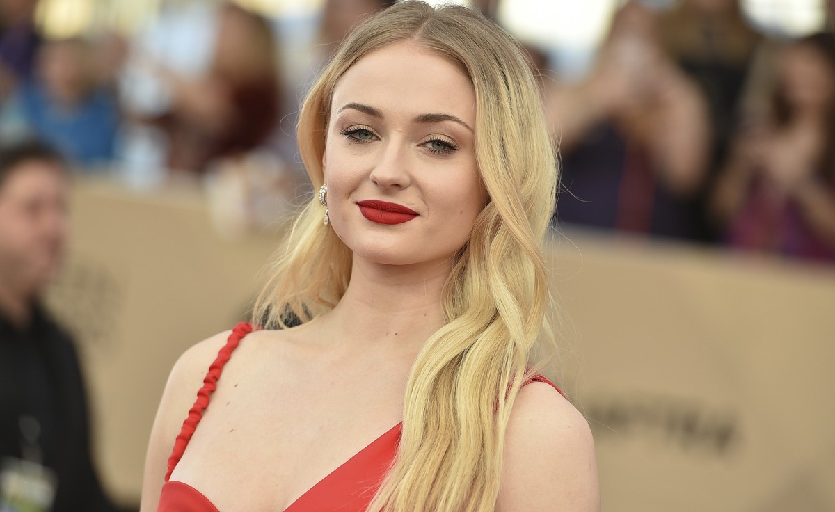 ARCHIV - 29.01.2017, USA, Los Angeles: Sophie Turner kommt zur Verleihung der 23. Screen Actors Guild Awards. (zu dpa: