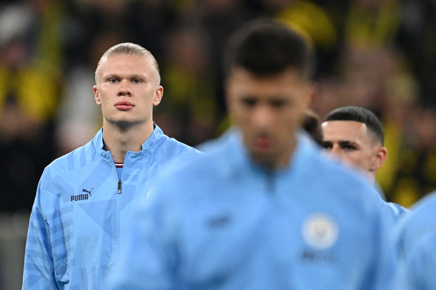 DORTMUND, GERMANY - OCTOBER 25: Erling Haaland of Manchester City looks on prior to the UEFA Champions League group G match between Borussia Dortmund and Manchester City at Signal Iduna Park on Octobe ...