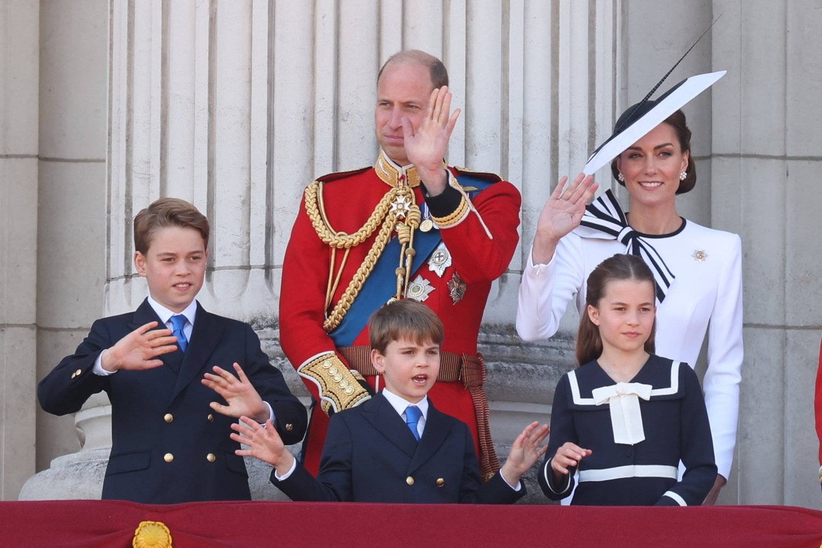 . 15/06/2024. London, United Kingdom. UK Royal Family including King Charles III, Queen Camilla, Prince William, Kate Middleton, Prince George , Princess Charlotte and Prince Louis, take part in Troop ...