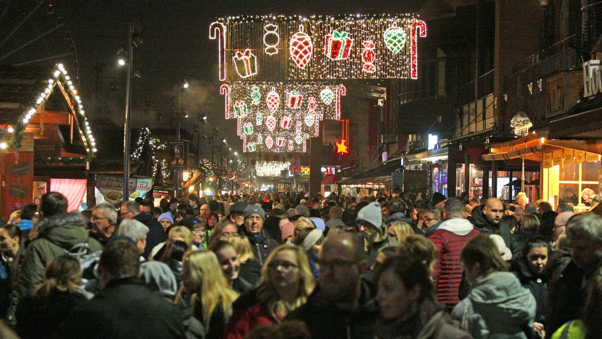 Weihnachtsmarkt in Oberhausen Video für Wirbel Polizei reagiert