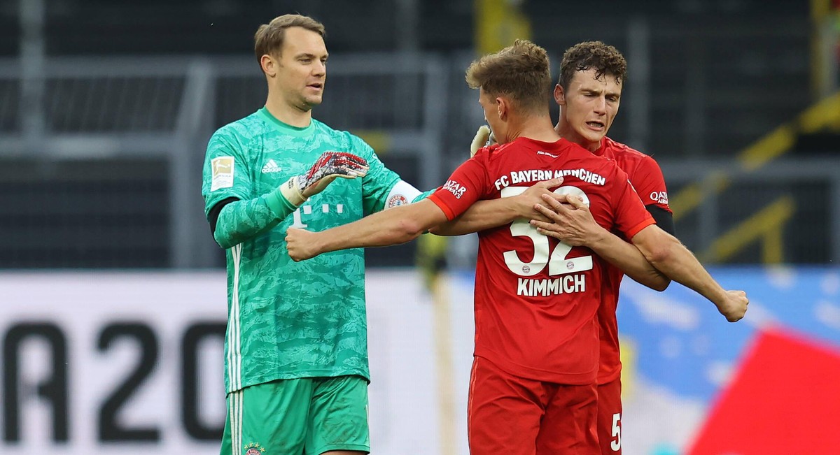 Fussball: 1. Bundesliga: Saison 19/20: 28. Spieltag: Borussia Dortmund - FC Bayern M�nchen, Schlu�jubel Jubel , Joshua Kimmich , Manuel Neuer und Benjamin Pavard Sport: Fussball: 1. Bundesliga: Saison ...