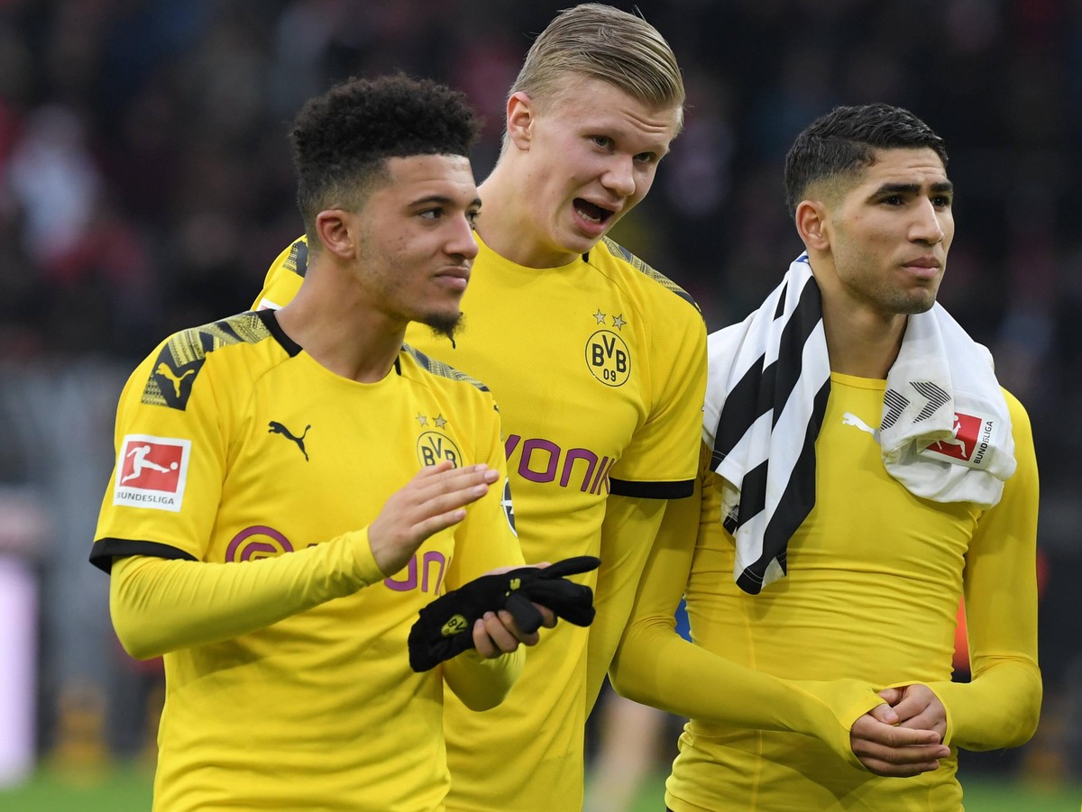 29.02.2020, Fussball GER, Saison 2019 2020, 1. Bundesliga, 24. Spieltag, Borussia Dortmund - SC Freiburg 1:0, v.li., Jadon Sancho Borussia Dortmund, Erling Haaland Borussia Dortmund, Achraf Hakimi Bor ...