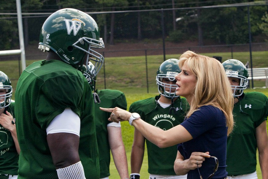 Quinton Aaron &amp; Sandra Bullock Characters: Michael Oher, Leigh Anne Touhy Film: The Blind Side 2009 Director: John Lee Hancock 20 November 2009 PUBLICATIONxINxGERxSUIxAUTxONLY Copyright: MaryxEvan ...