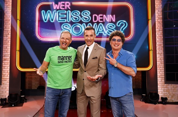 ARD/NDR WER WEISS DENN SOWAS XXL, "De ongeëvenaarde Wissensquiz met Kai Pflaume"ben Samstag (05.10.24) om 20:15 uur in ERSTEN. Moderator Kai Pflaume en komiek Mario Barth en Atze Schr ...