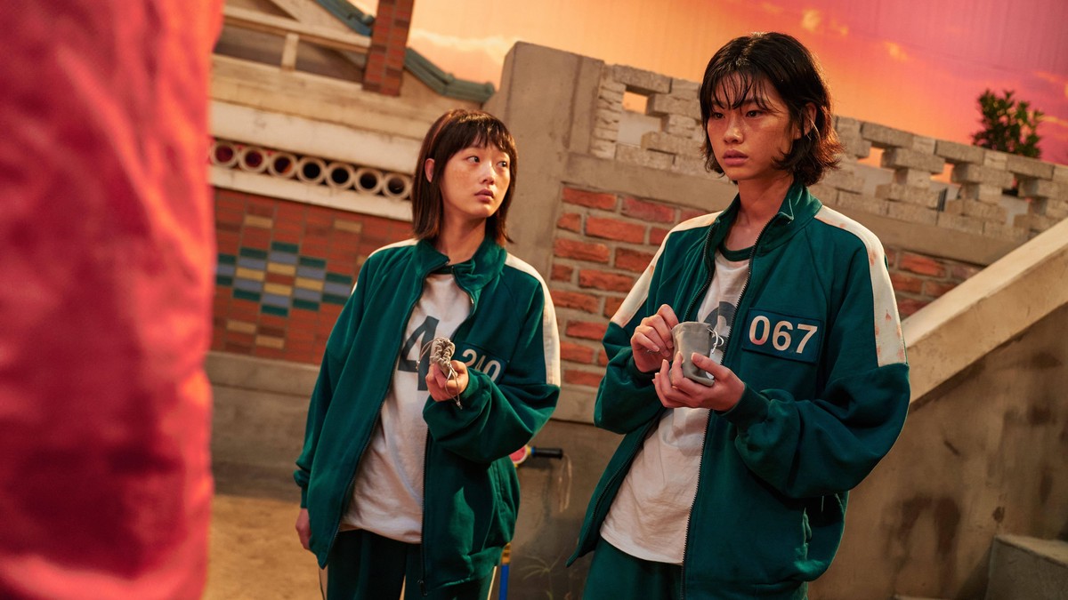 RELEASE DATE: September 17, 2021. TV series TITLE: Squid Game STUDIO: DIRECTOR: PLOT: Hundreds of cash-strapped players accept a strange invitation to compete in children s games. Inside, a tempting p ...